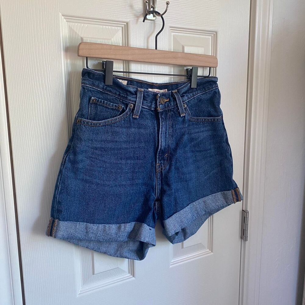 Levi-s Women's Blue and Navy Shorts